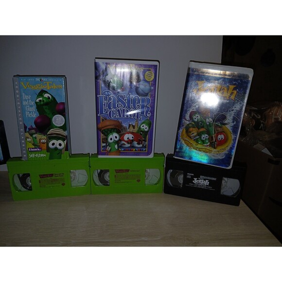 Lot Of 3 Veggie Tales VHS Tapes Jonah, Dave & The Giant Pickle & An Easter Carol - Picture 7 of 16